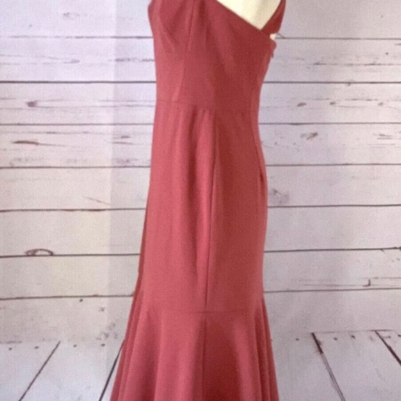 Gal Meets Glam “Rae” scuba dress - Picture 5 of 7